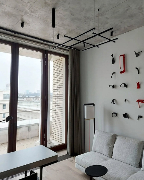 Потолок-2026: советы по выбору отделки и 8 ярких трендов (59 фото)