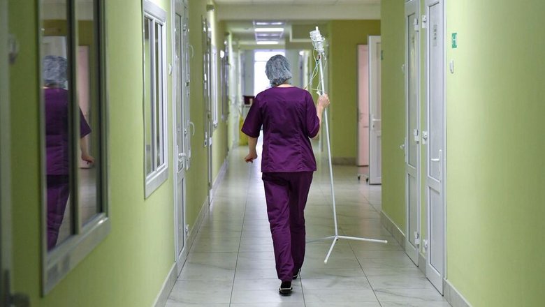 В Росздравнадзоре объяснили рекомендации по цветной форме врачей