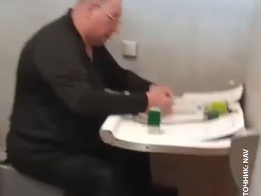 Венгрия показала видео с экс-генералом СБУ и накладной на деньги