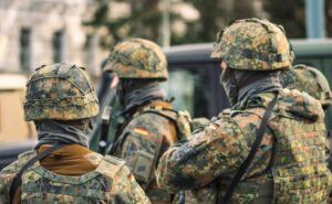 В Германии всерьез задумались над военной операцией в Ормузском проливе