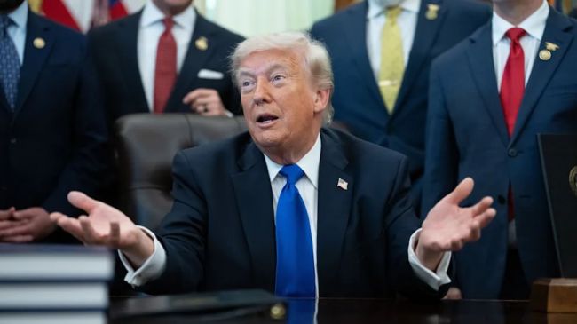 «Это будет уступкой»: Трамп раздумывает — не надеть ли бронежилет?