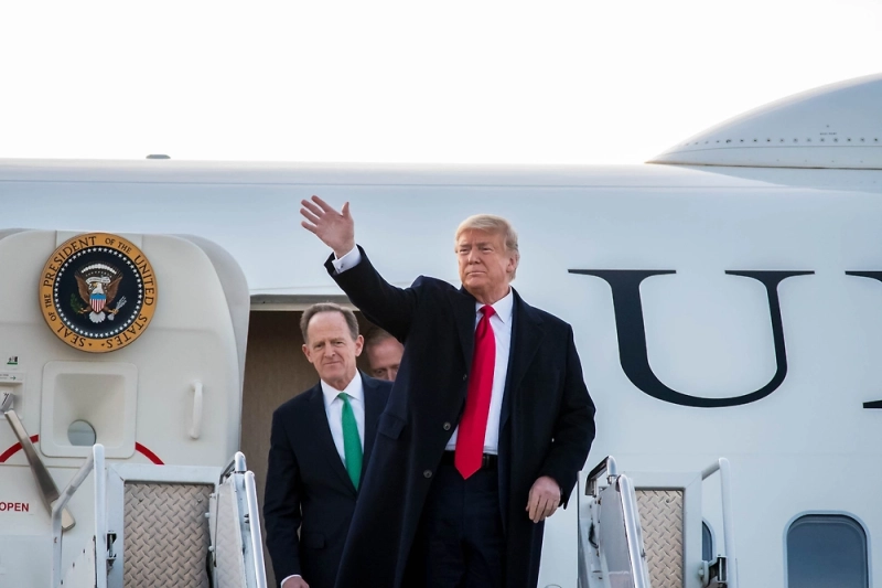 Пресс-пулу Трампа запретили брать подарки от Китая на борт Air Force One