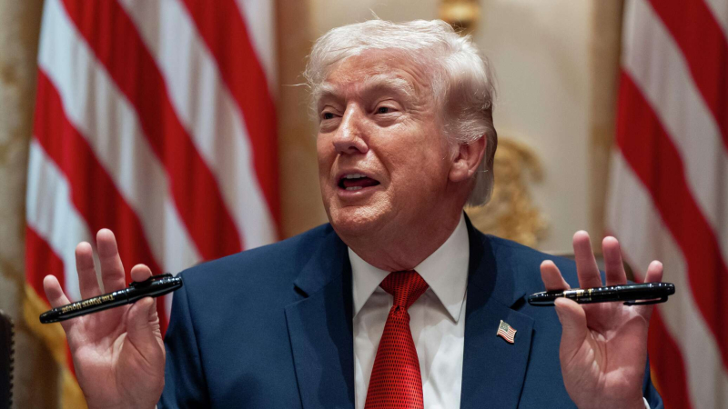 Трамп повышает пошлины на автомобили из ЕС до 25%