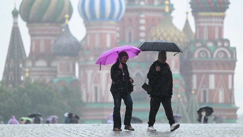 Синоптик рассказал, сколько продлятся дожди в Москве
