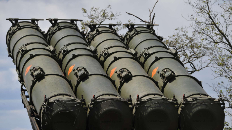 Армия РФ нанесла групповой удар по объектам украинского ВПК в Киеве