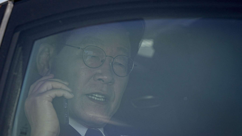 Президент Южной Кореи стал формально бездомным