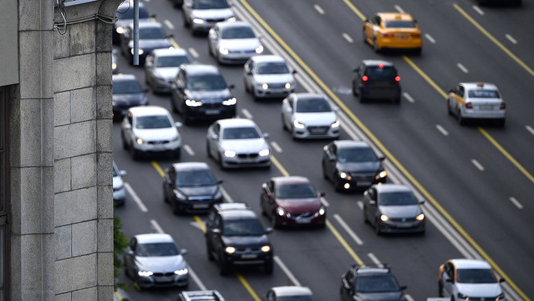 В Москве на Киевском шоссе движение затруднено из-за ДТП