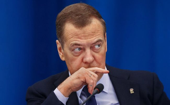Не мечите бисер перед свиньями: Медведев оценил заявку Армении на членство в ЕС