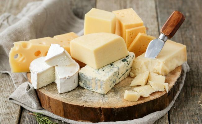 Коровы в стрессе: Аномальная жара меняет вкус и запах знаменитых французских сыров